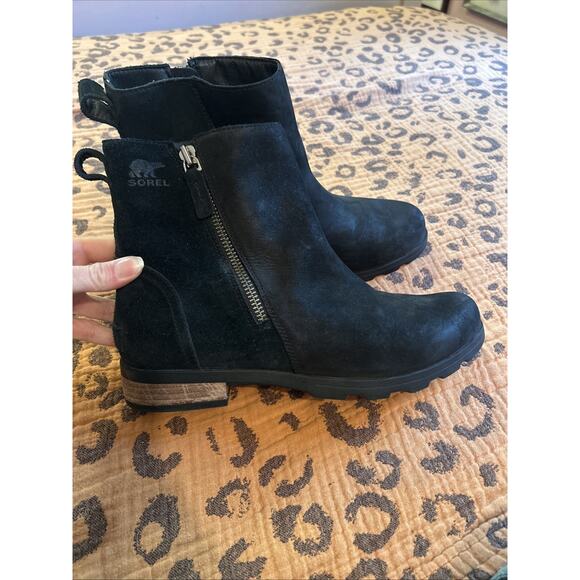 Sorel Emelie Black Leather Womens Boots Side Zip Size 10 Classic No Tie - Picture 2 of 8